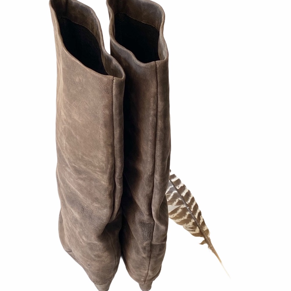 Elizabeth + James ❉ Knee High Platform Tall Boots ❉ Brown Nubuck Leather Suede ❉ - Picture 5 of 15